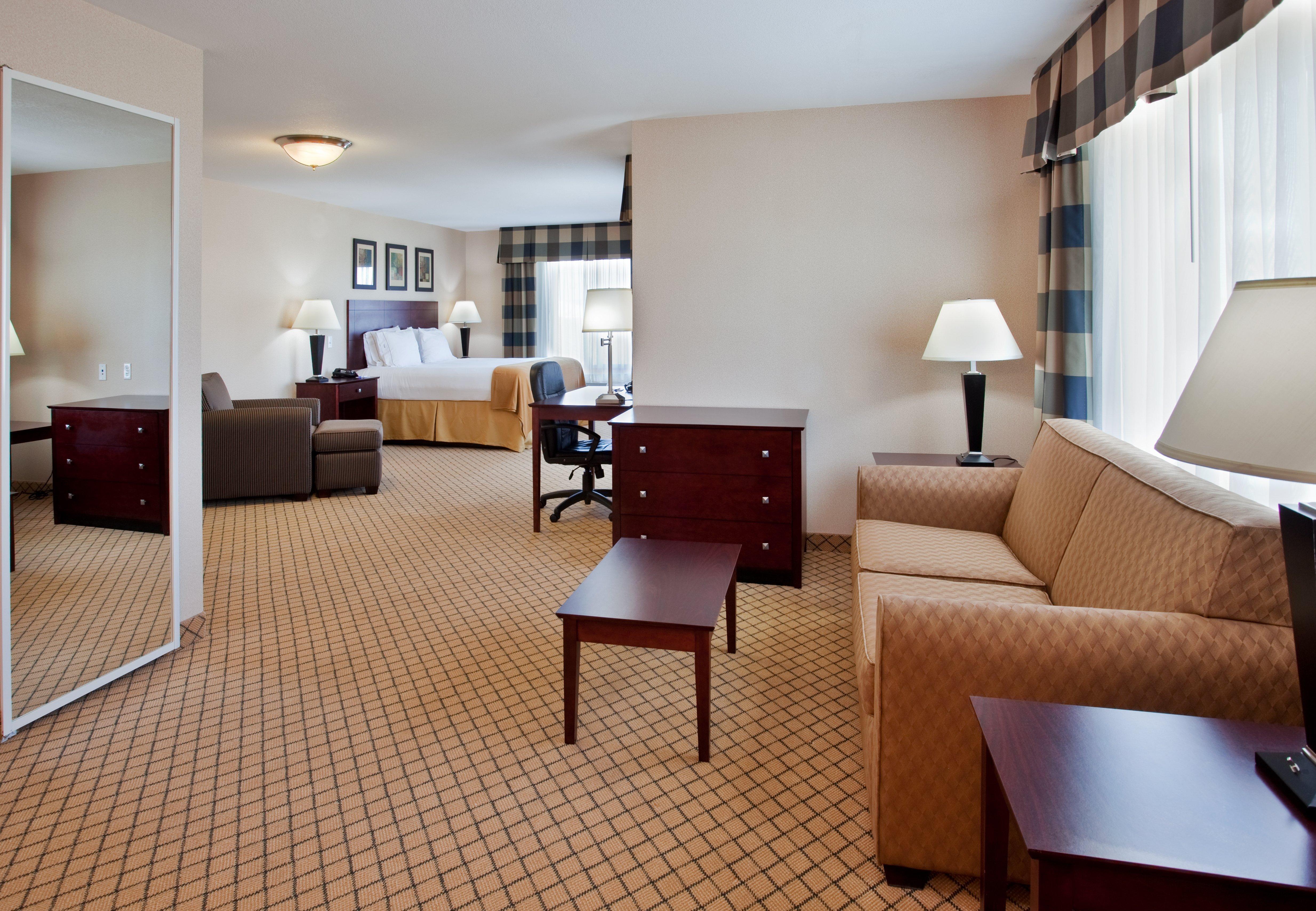 Holiday Inn Express Hotel & Suites Wichita Airport By Ihg Esterno foto